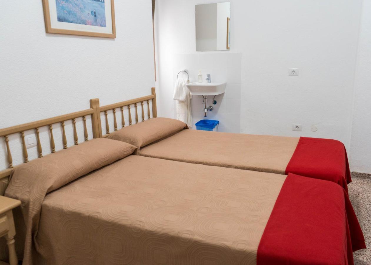 Standard Twin Room,1270373791:JPEG