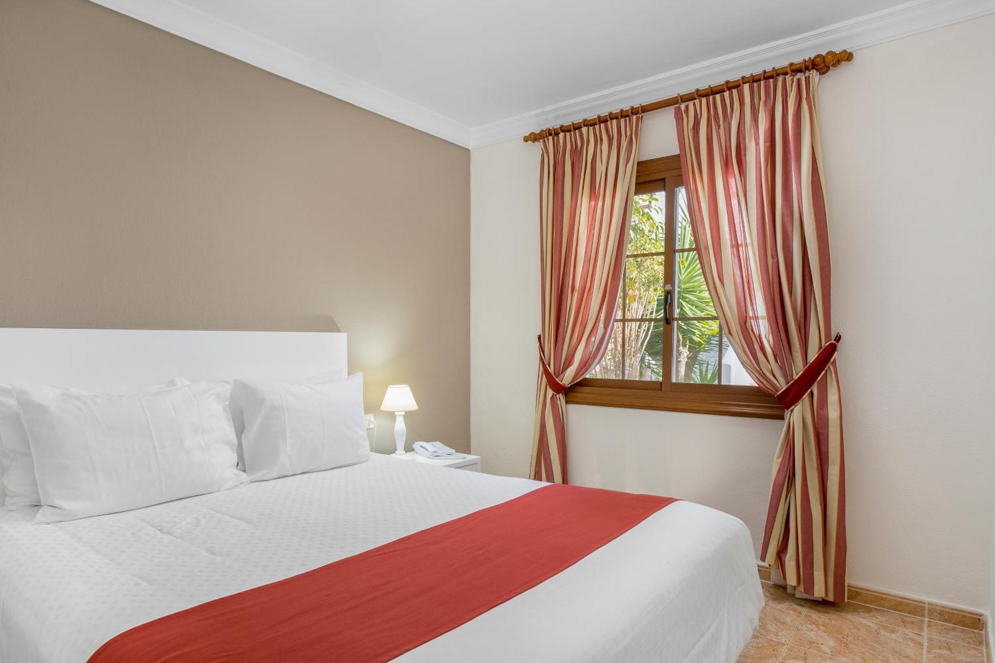 One-Bedroom Apartment,1546749502:JPEG