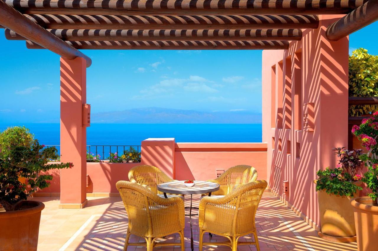 The Ritz-Carlton Suite, 2 Bedroom Penthouse Suite