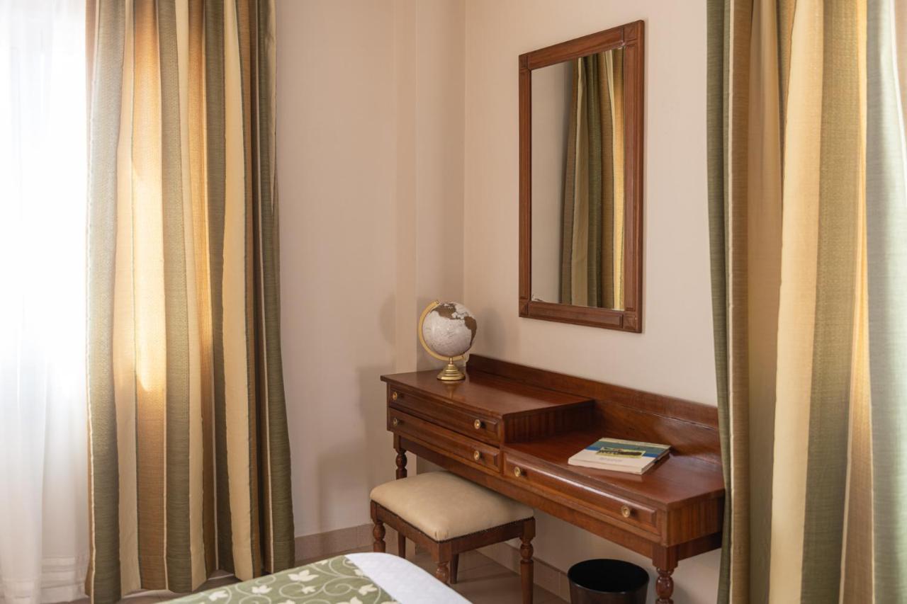 Single Room,1405050521:JPEG