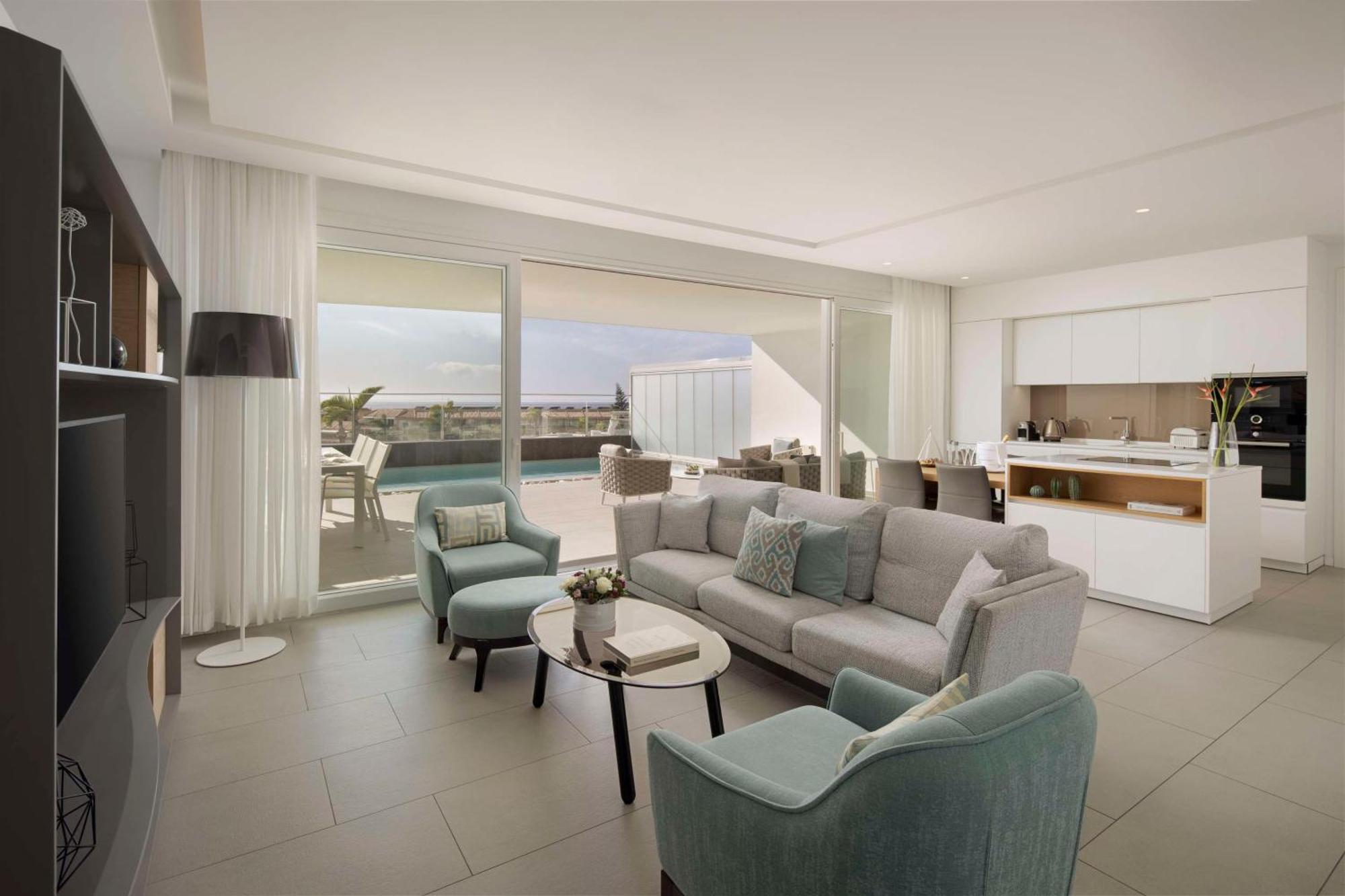 Deluxe Suite mit 2 Schlafzimmern und eigenem Pool (4 Erwachsene)