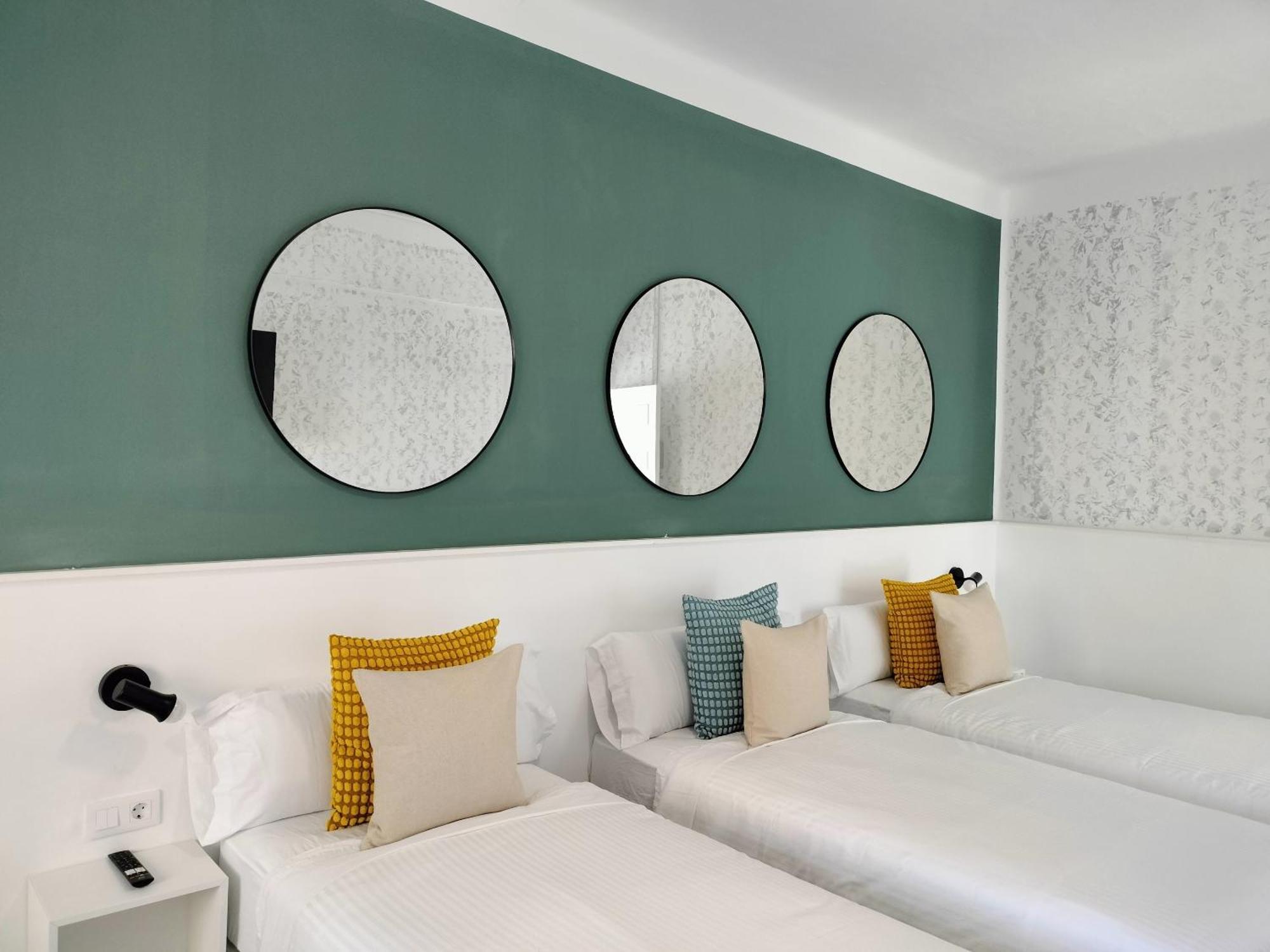 Triple Room