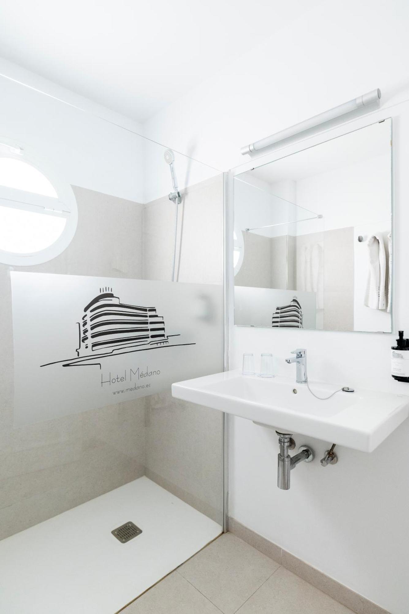 Standard Double Room,1554351406:JPEG