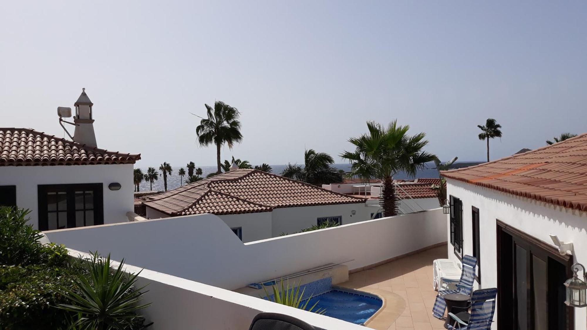 2 Bedroom Villa outdoor jacuzzi