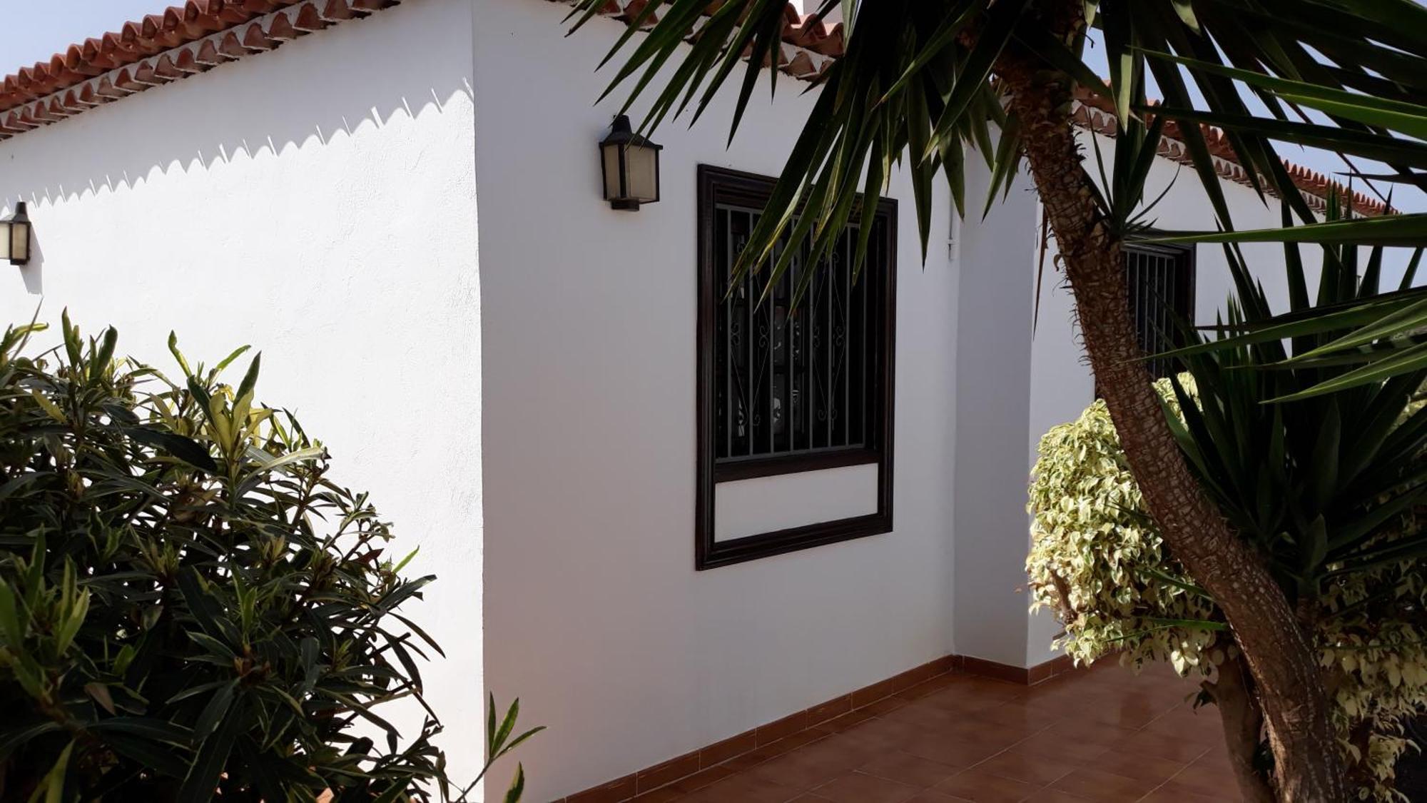 2 Bedroom Villa outdoor jacuzzi