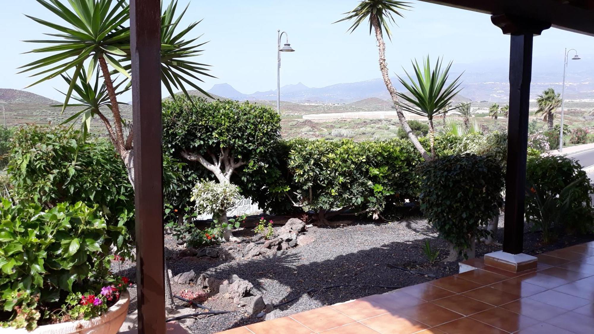 2 Bedroom Villa outdoor jacuzzi