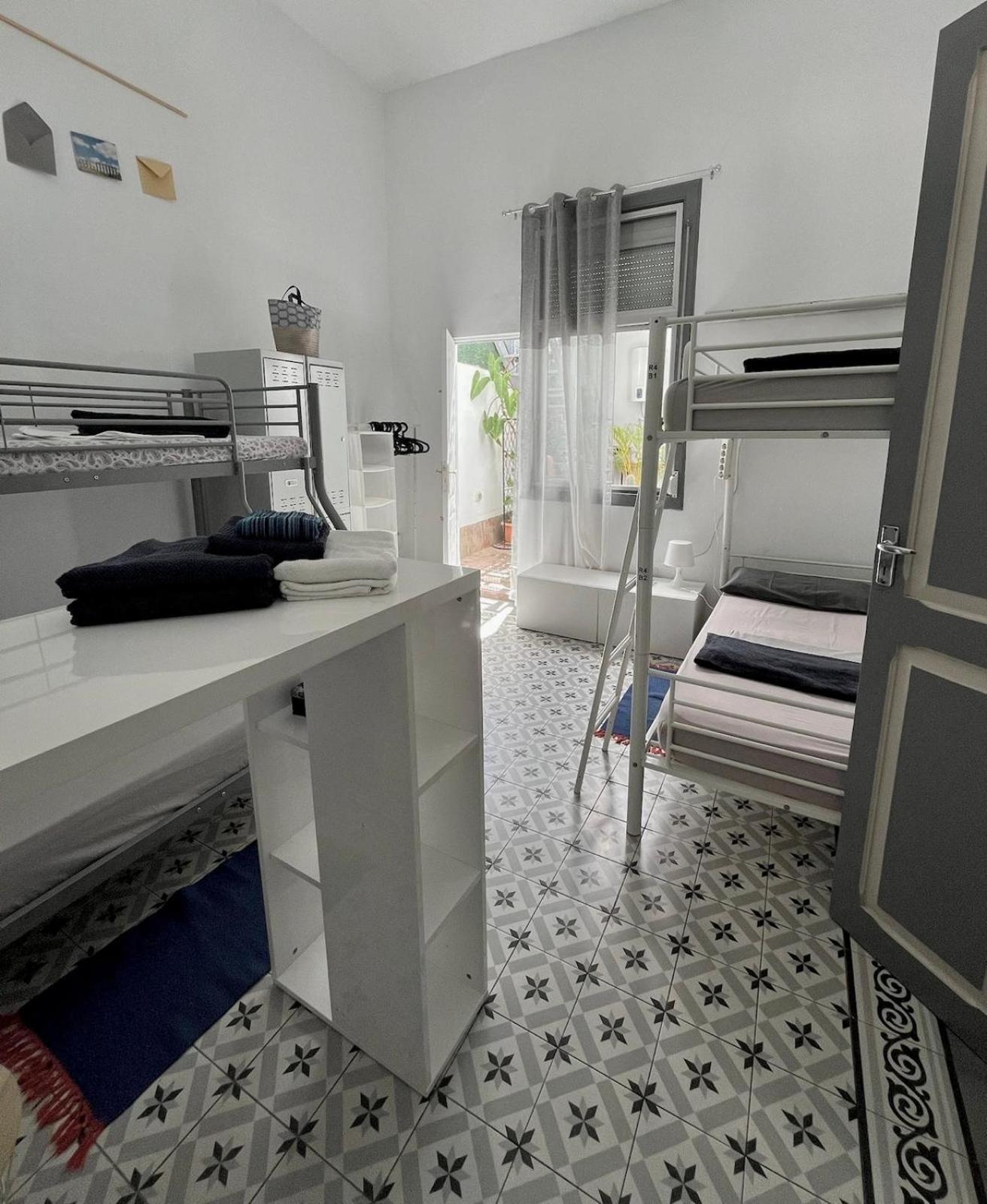 Mixed Dormitory Room