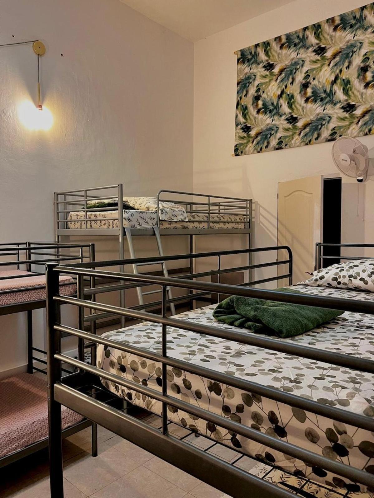 Mixed Dormitory Room