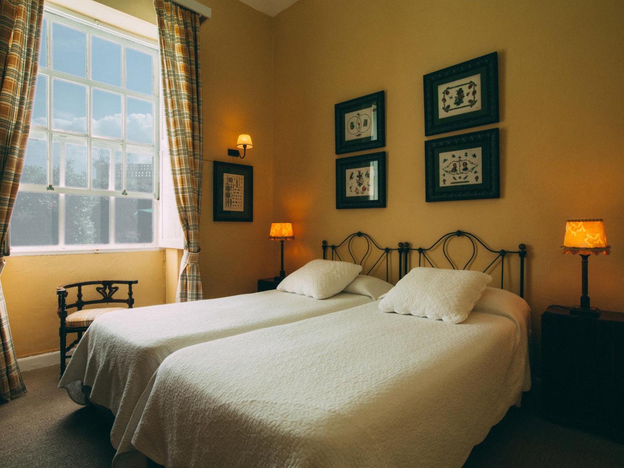 Twin Room,678715689:JPEG