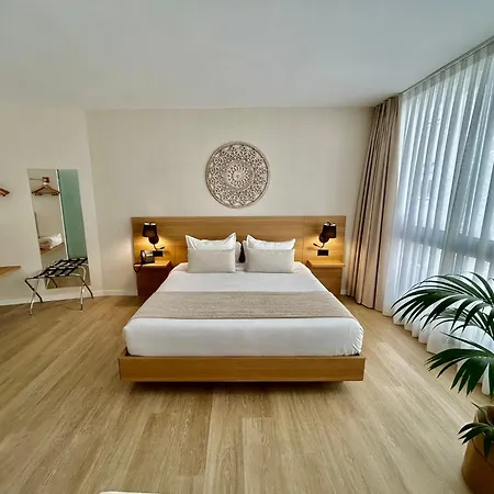 Hotel Emblematico Hi Suites-3