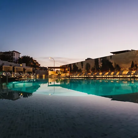 Ohasis Boutique Suites-2