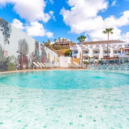 Ohasis Boutique Suites-2