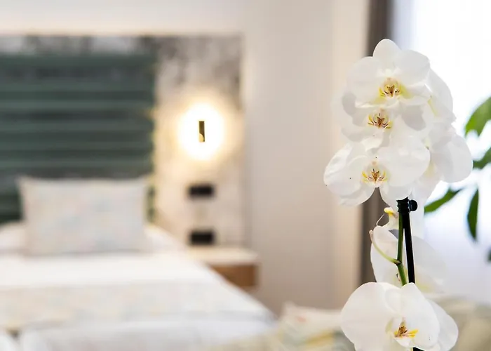 Laguna Home&Suites