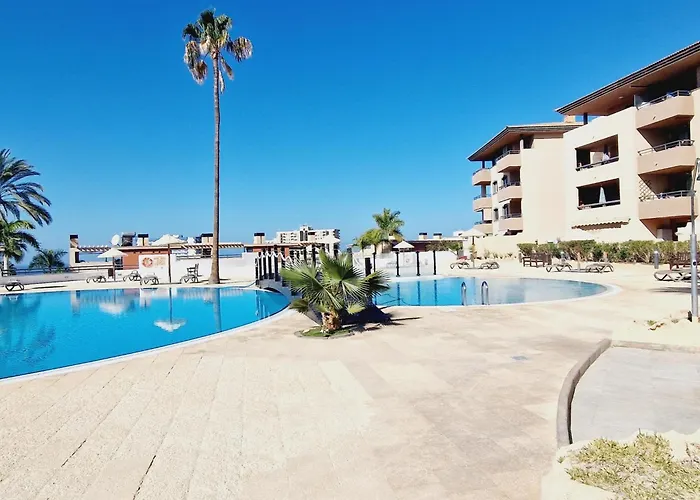 Paraiso 2 Bedroom Terrace Wifi Free