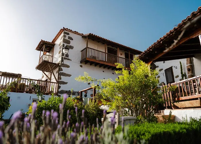 Casa Rural Tajona & Granero