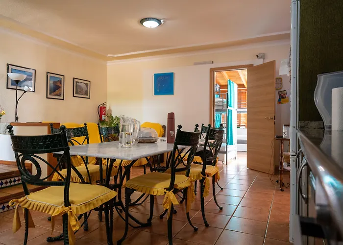 Arena Nest Hostel Puerto de Santiago 
