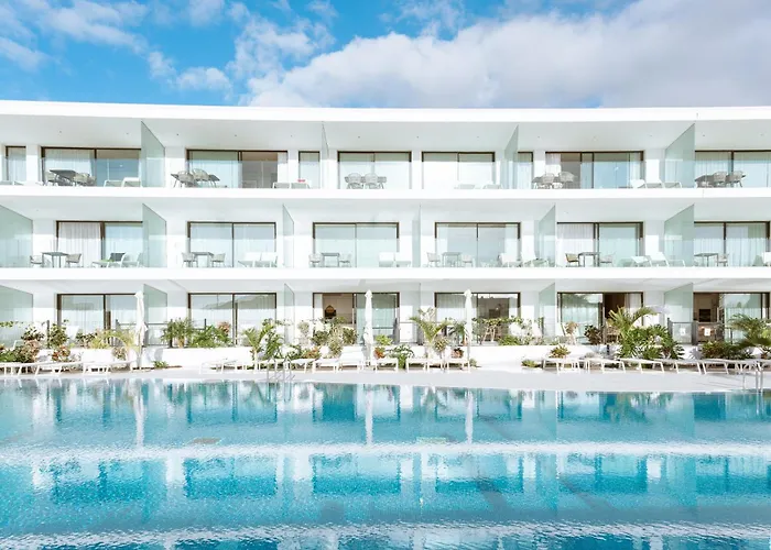 Amarilla Golf Residences